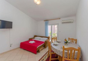 Apartments Sklopina