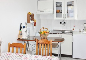 Apartments Slavica, (14712), Vrboska, Croatia