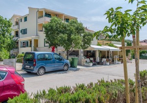 Apartments Tina (34191-A2) - Poljica