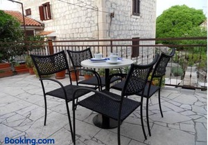 Apartments Varos