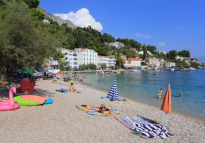 Apartments with parking space Mimice, Omis - 11045