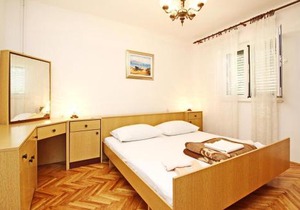Apartments with parking space Baska - Krk - 18793