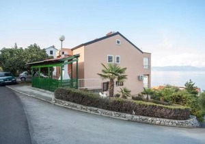 Apartments with parking space Ravni, Labin - 12891