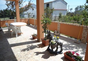 Apartments with parking space Mundanije, Rab - 12242