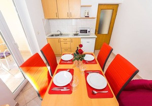 Apartments Zdenka, (14919), Vrsi, hr