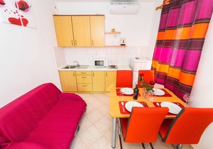 Apartments Zdenka, (14920), Vrsi, hr