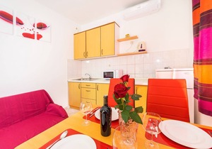 Apartments Zdenka, (14920), Vrsi, hr