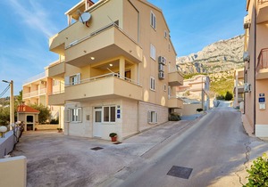 Apartments Zelic Tucepi S5