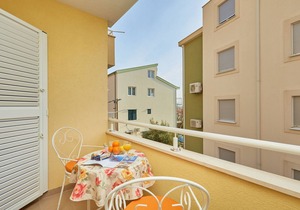 Apartments Zelic Tucepi S2