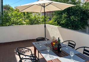 Awesome apartment in Hvar with WiFi