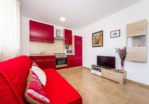 Awesome apartment in Zdrelac with WiFi