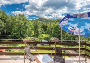 Awesome Home In Breze With Wifi
