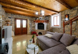 Awesome home in Nedescina with WiFi