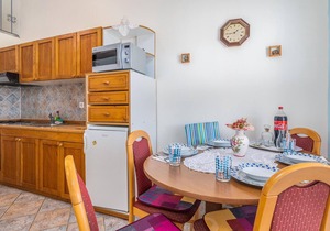 Beach front apartment in Pinezici