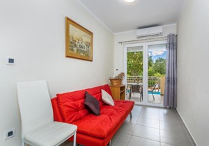 Beach Front Apartment In Pinezici