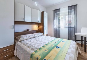 Beautiful apartment in a quiet location in Galizani.