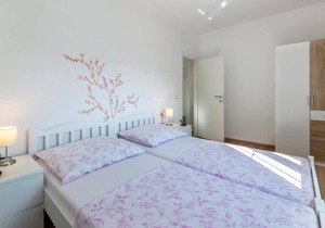 Beautiful apartment in a quiet location in Galizani.