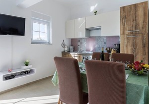 Beautiful apartment in a quiet location in Galizani.