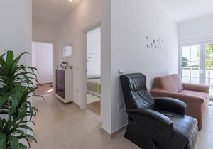 Beautiful apartment in a quiet location in Galizani.