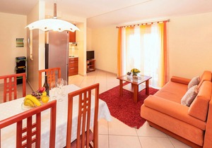 Beautiful apartment in Malinska