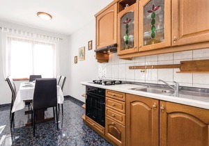 Beautiful apartment in Povljana