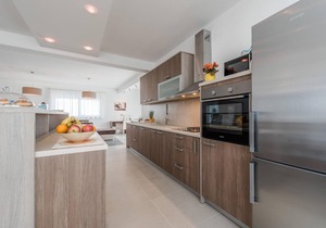 Beautiful home in Debeljak