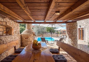 Beautiful home in Skicini with WiFi