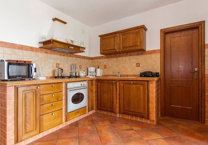 Beautiful private villa for 8 guests with pool, A/C, WIFI, TV and terrace