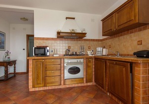 Beautiful private villa for 8 guests with pool, A/C, WIFI, TV and terrace
