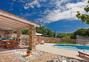 Beautiful private villa with private pool, WIFI, A/C, TV, terrace, pets allowed and parking