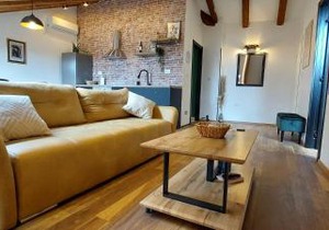 Brand New Centre Apartment 2
