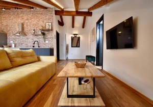 Brand New Centre Apartment 2