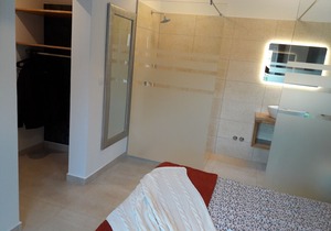 Brand new, with infinity pool !!! in Brsec