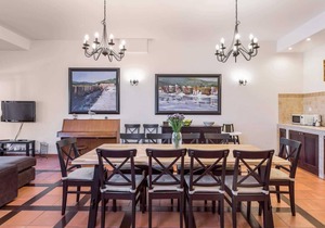 Charming villa w/ swimming pool, table tennis+ A/C