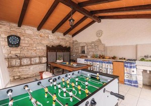 Cozy Apartment In Hrboki