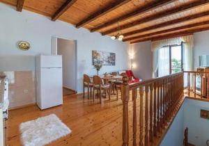 Cozy Apartment In Hrboki
