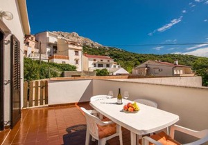 Cozy Apartment In Jurandvor With Wifi in Jurandvor