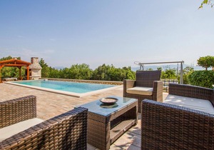 Cozy apartment in Labin with WiFi