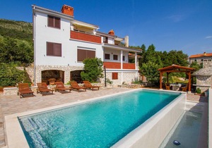 Cozy apartment in Labin with WiFi