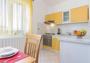 Cozy apartment in Porec with WiFi