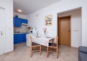 Cozy apartment in Pula with WiFi