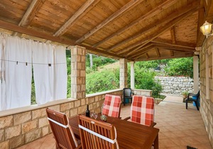 Cozy apartment in Saplunara with WiFi