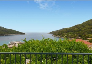 Cozy apartment in Saplunara with WiFi