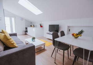 Deluxe Apartment with Pool and Free WIFI