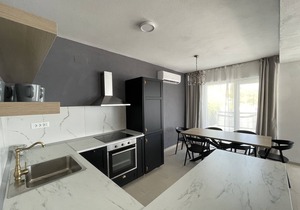 Exclusive 3-bedroom Seafront Suite with jacuzzi