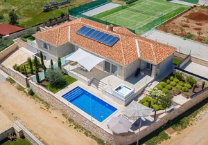 Exclusive holiday home near Porec