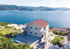 Gorgeous apartment in Klek