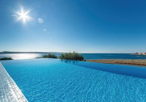 Gorgeous home in Povljana