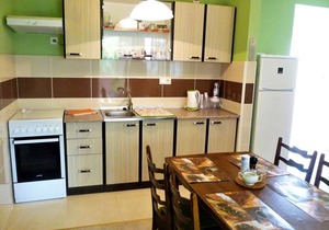 Holiday apartment mit Klimaanlage und Balkon