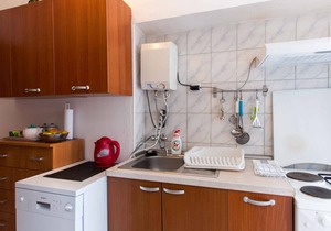 Holiday apartment 10 m from the beach